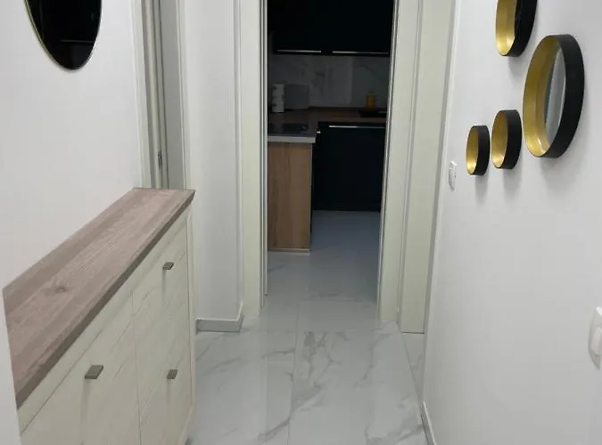 Naomi 2 Apartment