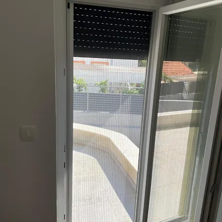 Naomi 2 스플리트